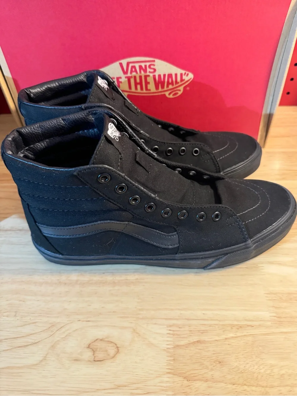 Vans Men's Sk8-Hi Black Canvas High-Top Size 10D